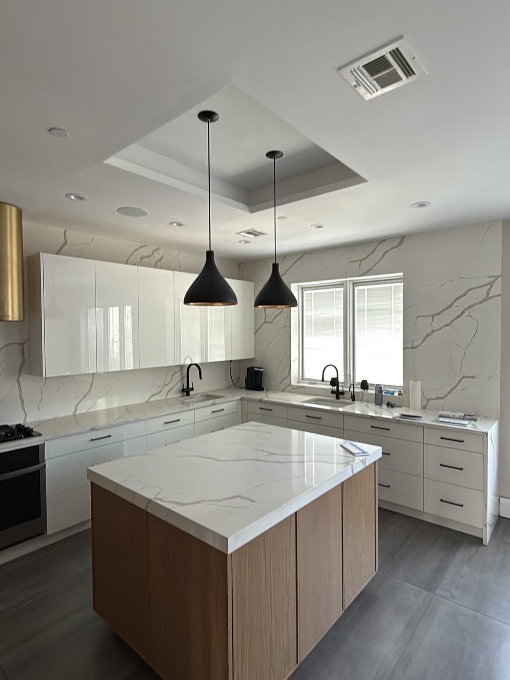 Quartz Island & Countertops by BlueStone Creations